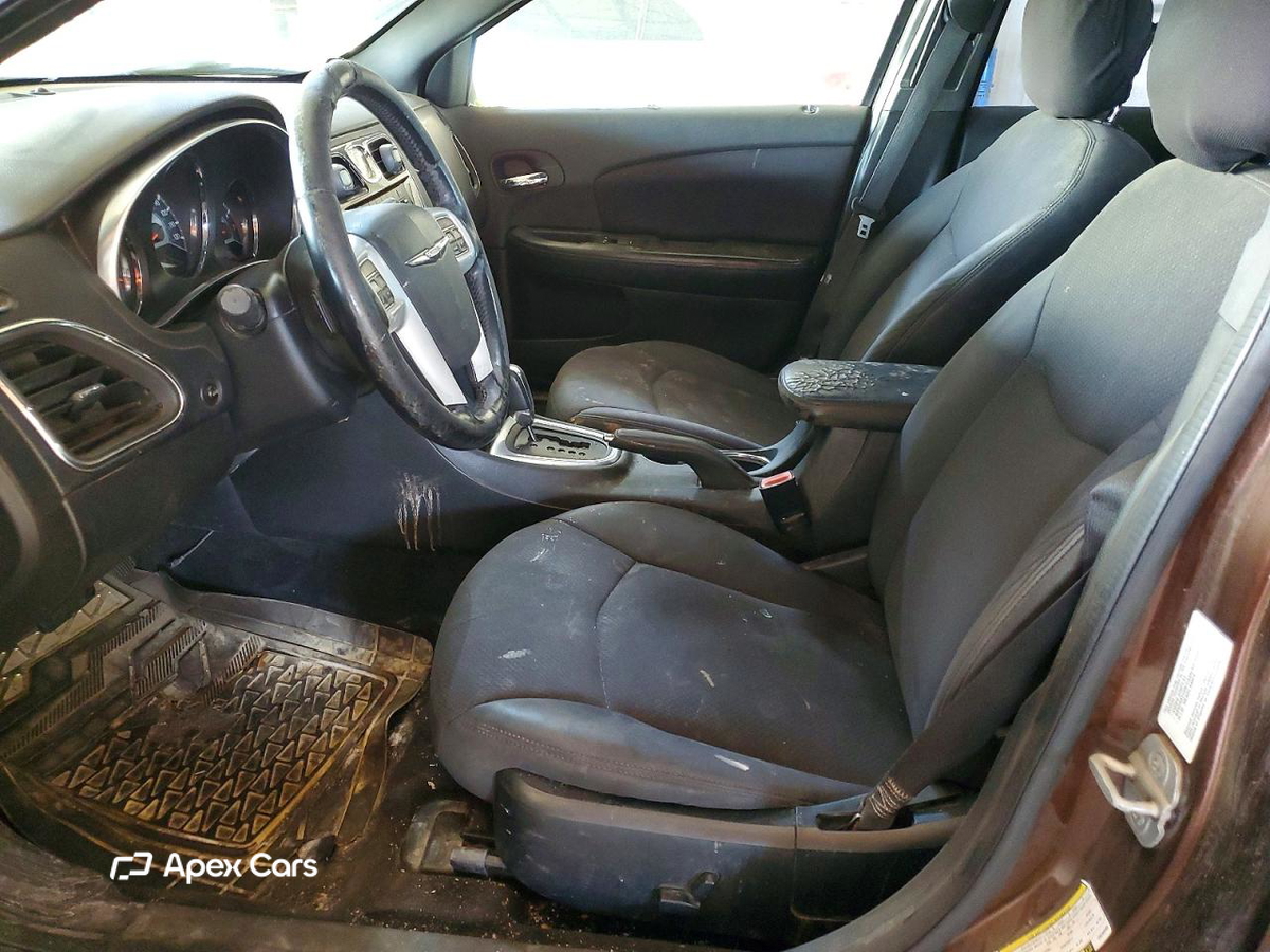 Chrysler 200 2012