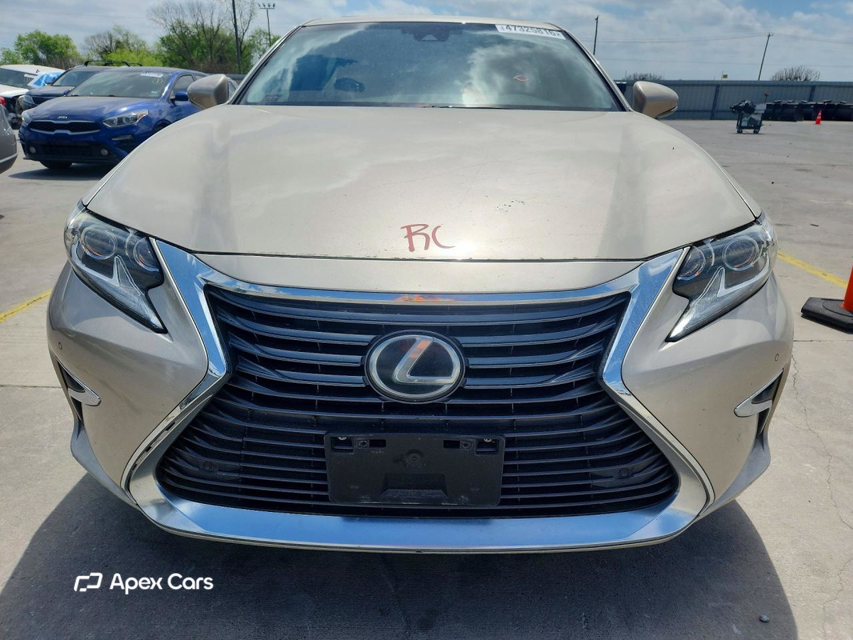 Lexus ES 2016