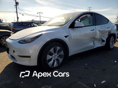 Tesla Model Y 2023 - Image 1 of 14