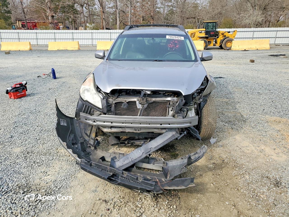 Subaru Outback 2011