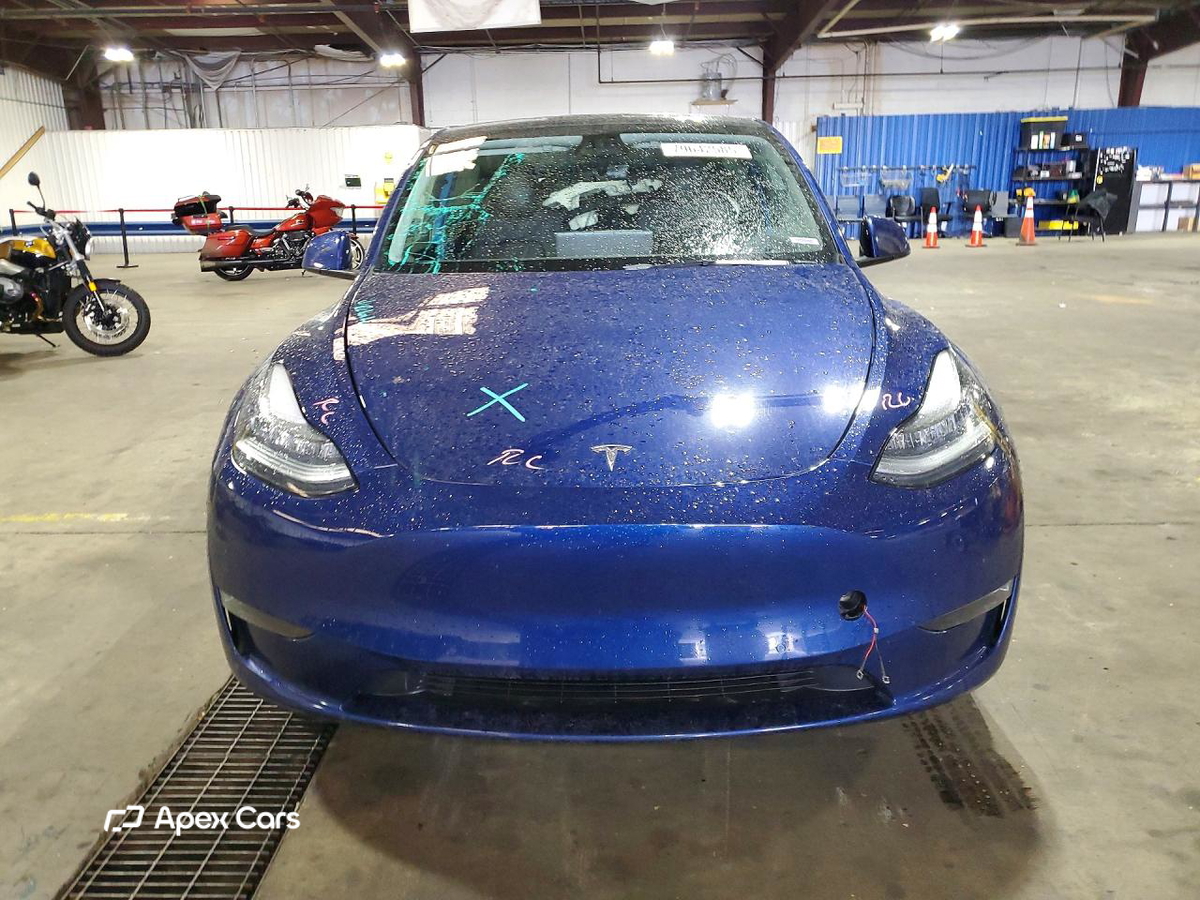 Tesla Model Y 2022