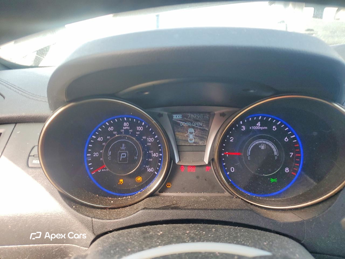 Hyundai Genesis 2013