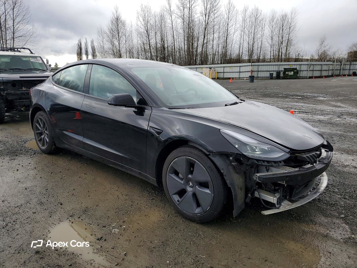 Tesla Model 3 2022
