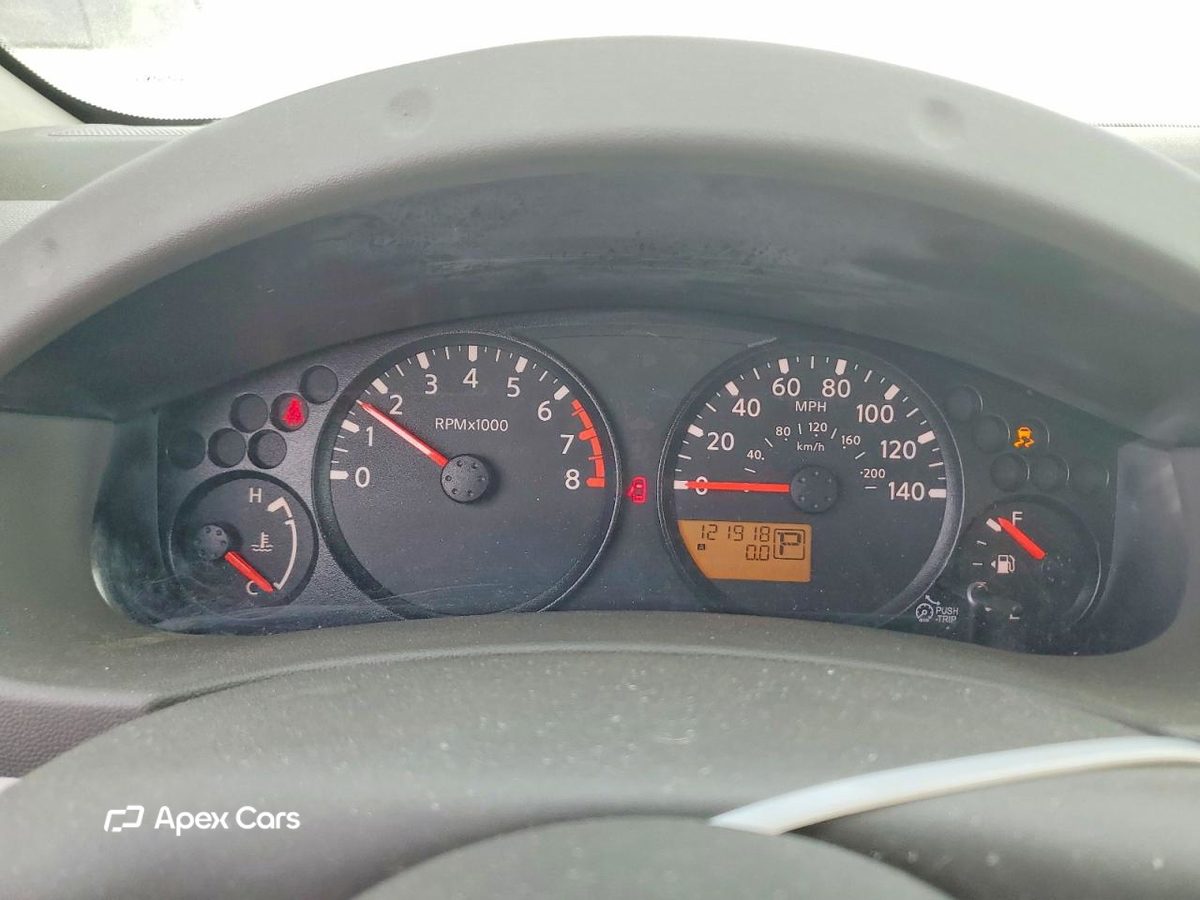 Nissan Navara (Frontier) 2012