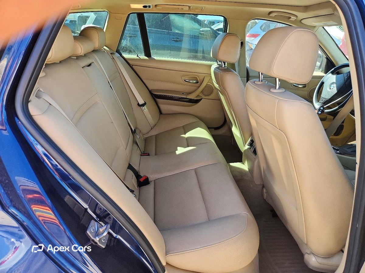 BMW Series 3 2011