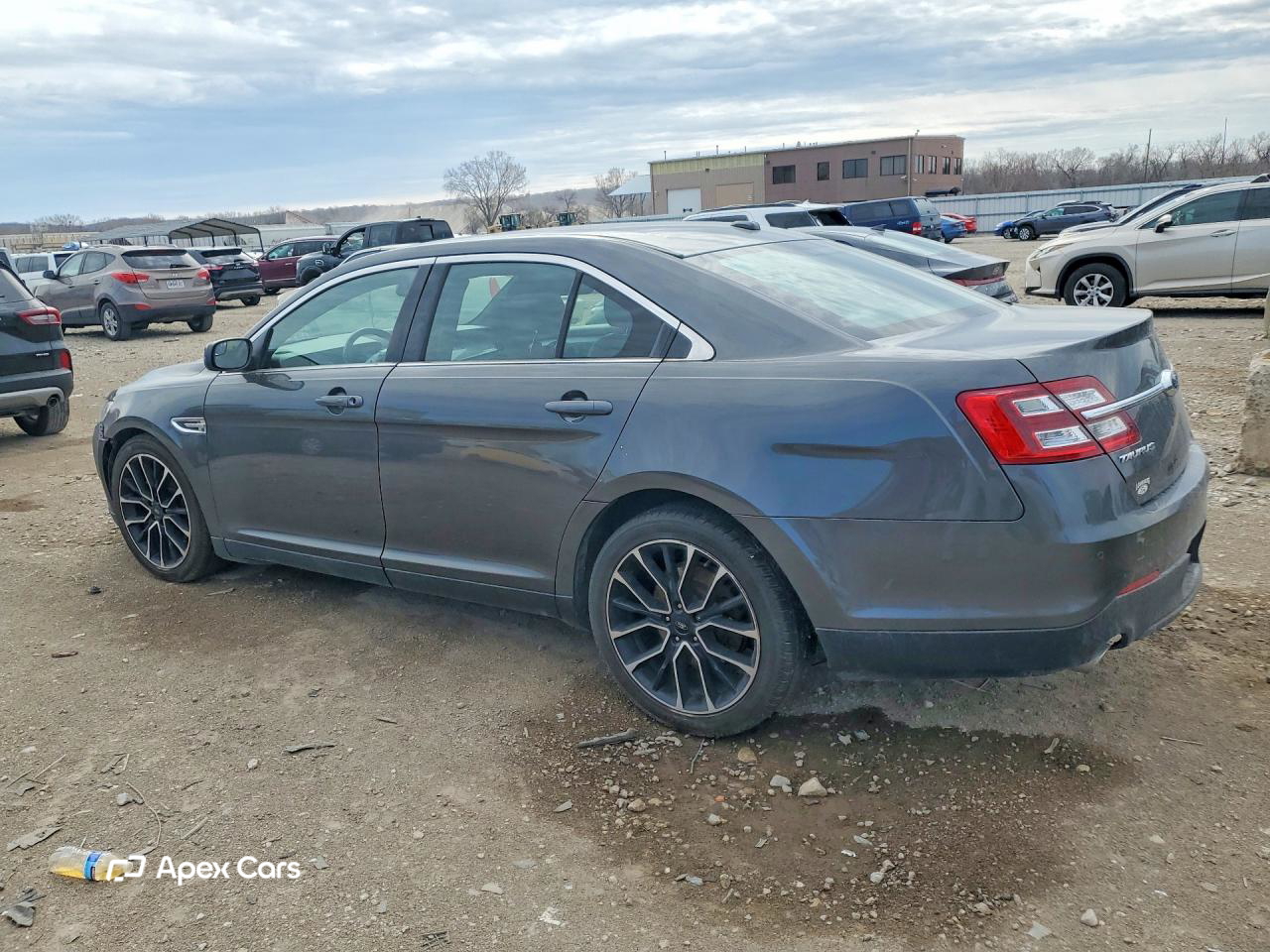 Ford Taurus 2017