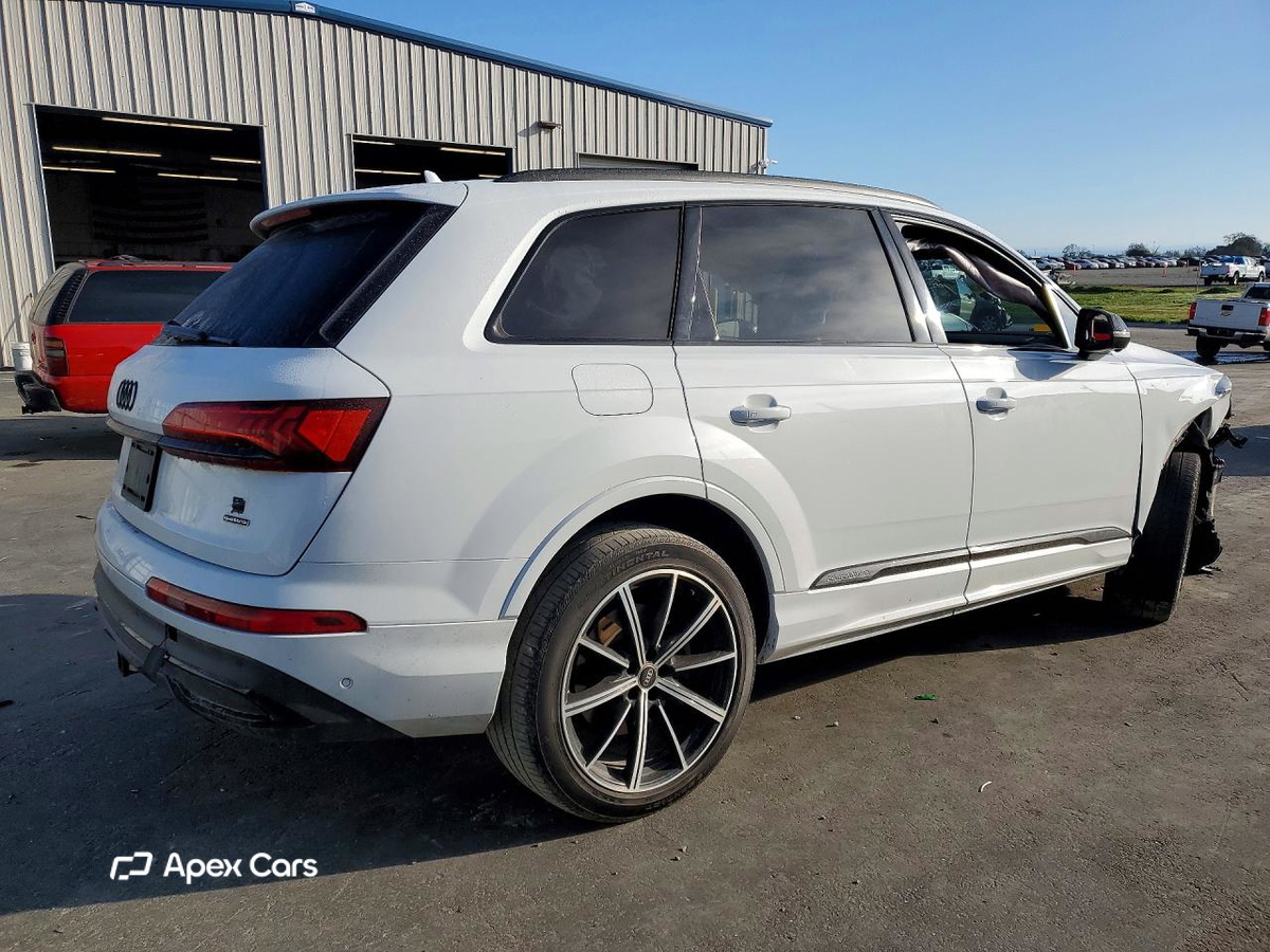 Audi Q7 2021