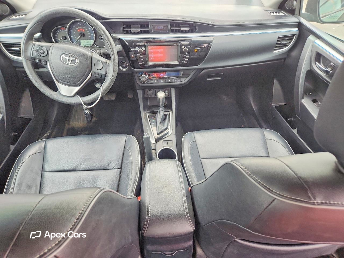 Toyota Corolla 2015