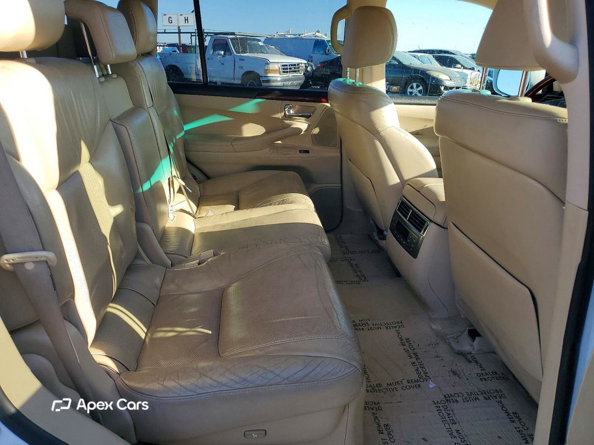 Lexus LX 2011