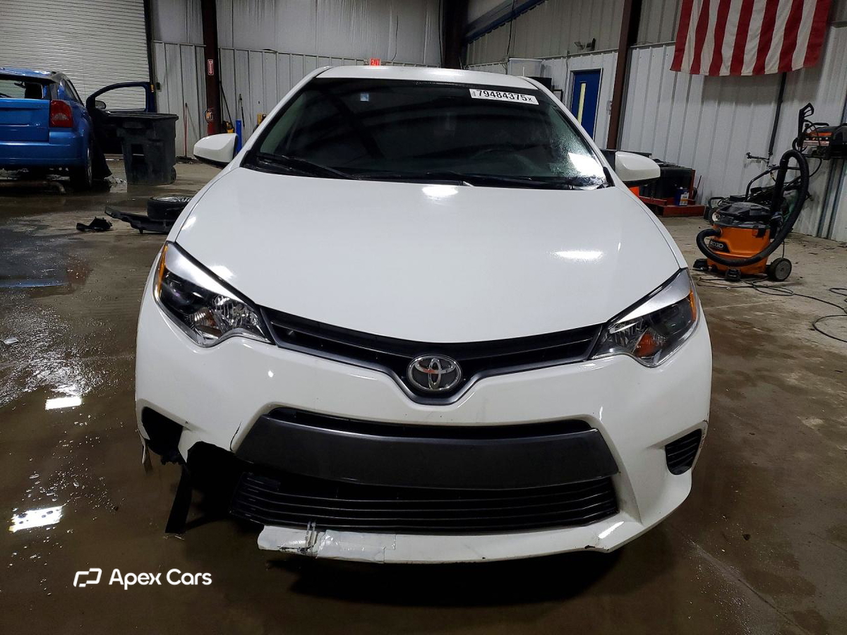 Toyota Corolla 2015