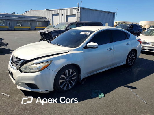 Nissan Altima 2017 - Zdjęcie 1 z 12