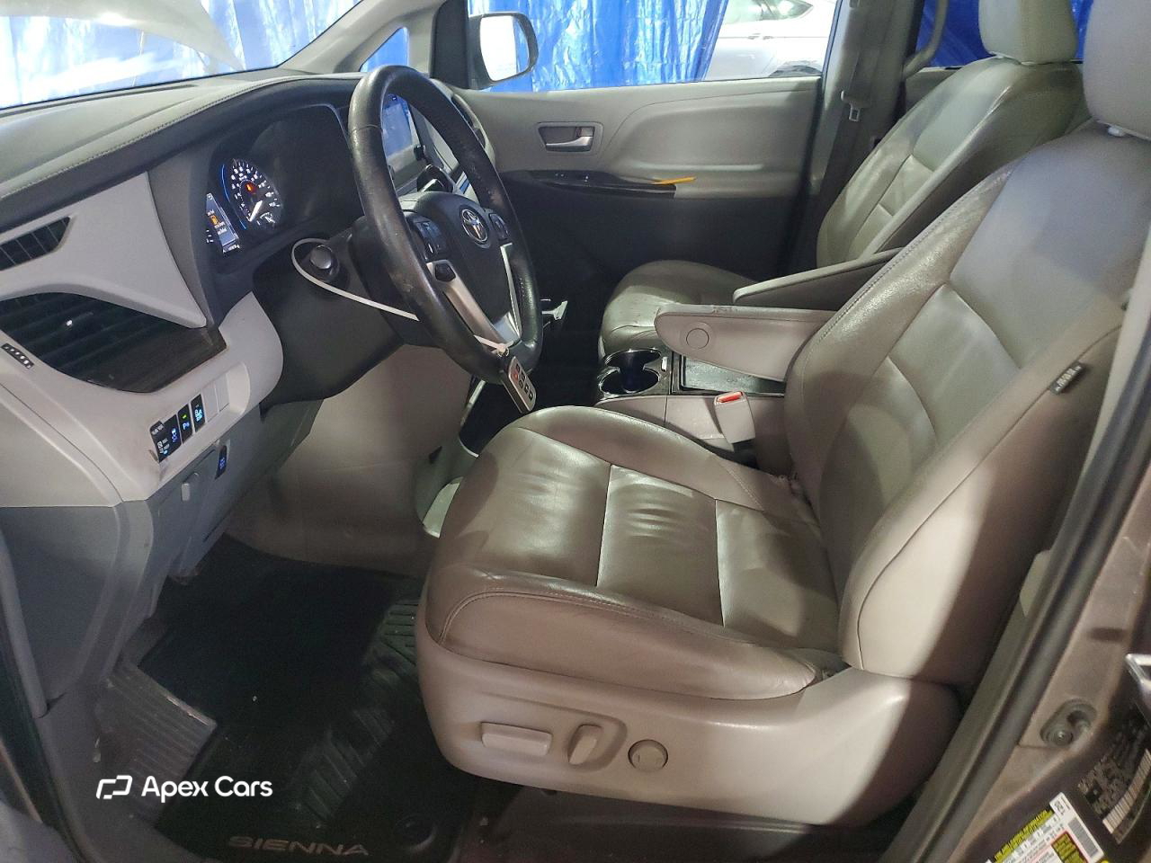 Toyota Sienna 2015