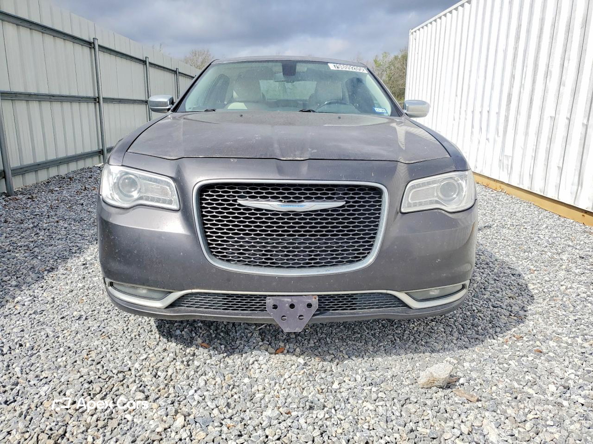 Chrysler 300 2018