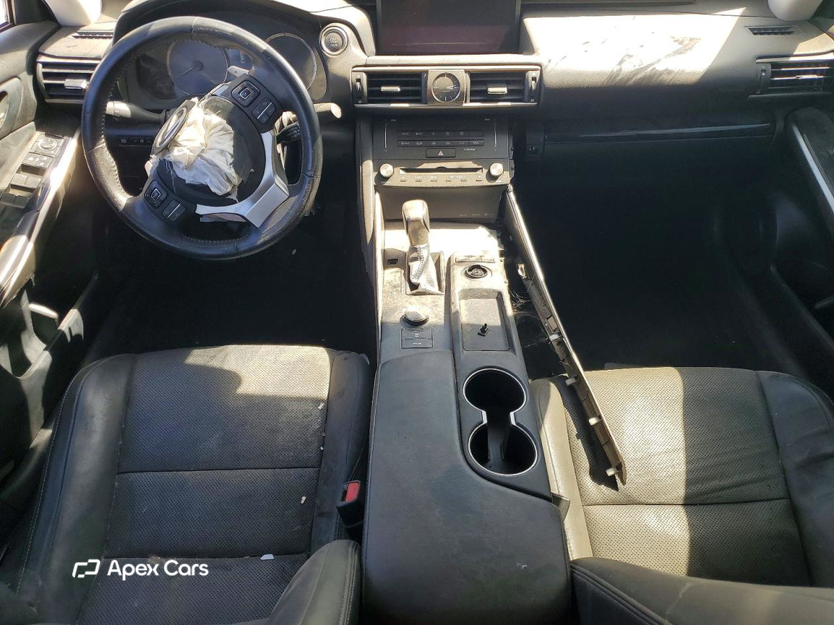 Lexus IS 2018