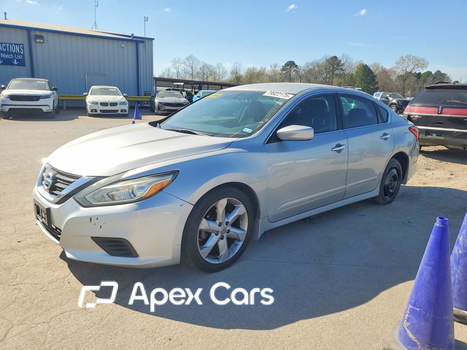 Nissan Altima 2017 - Image 1 of 13