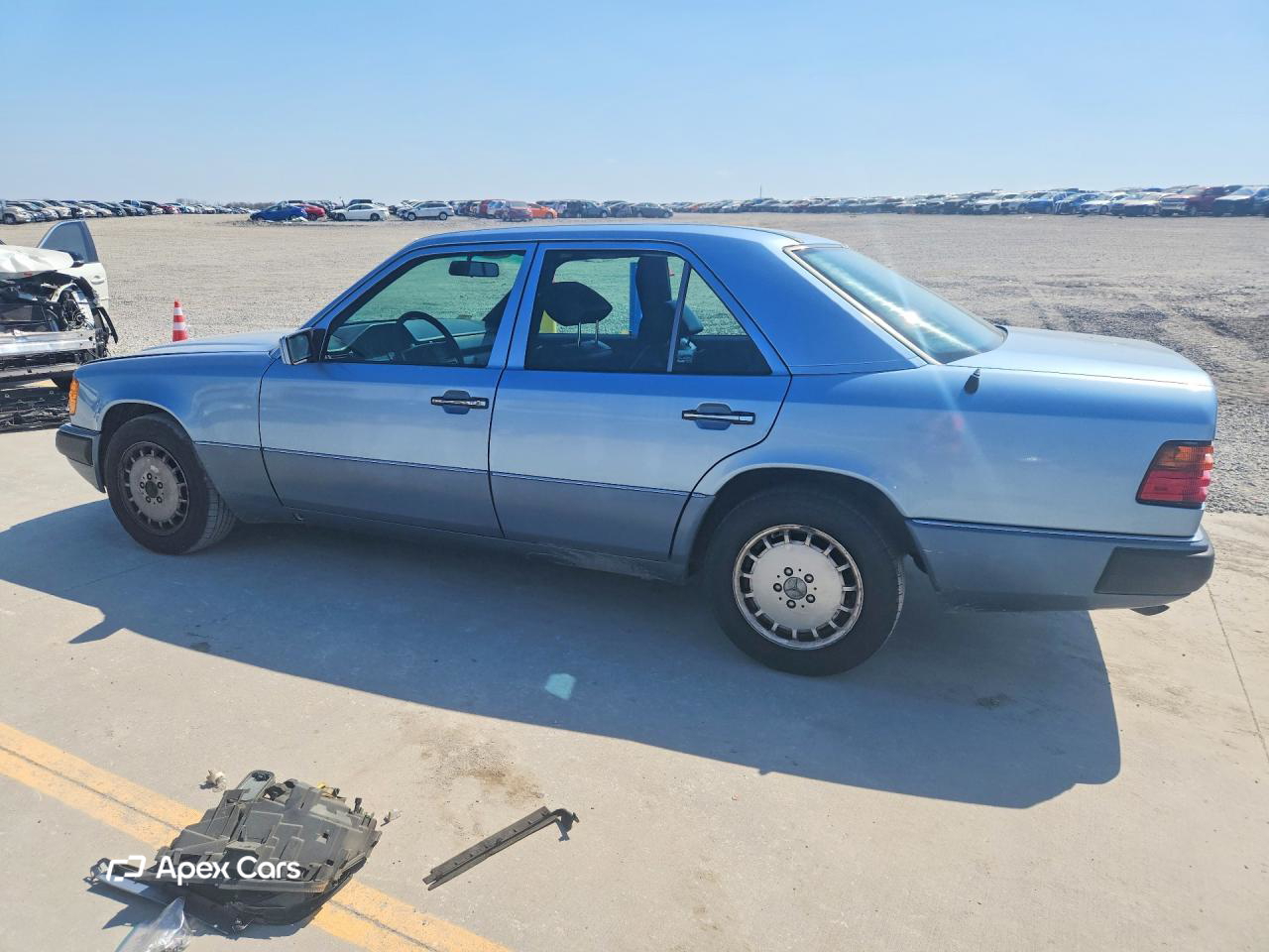 Mercedes-Benz  1993