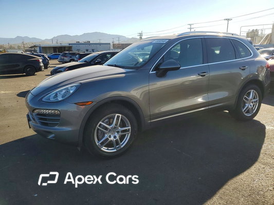Porsche Cayenne 2012 - Image 1 of 13
