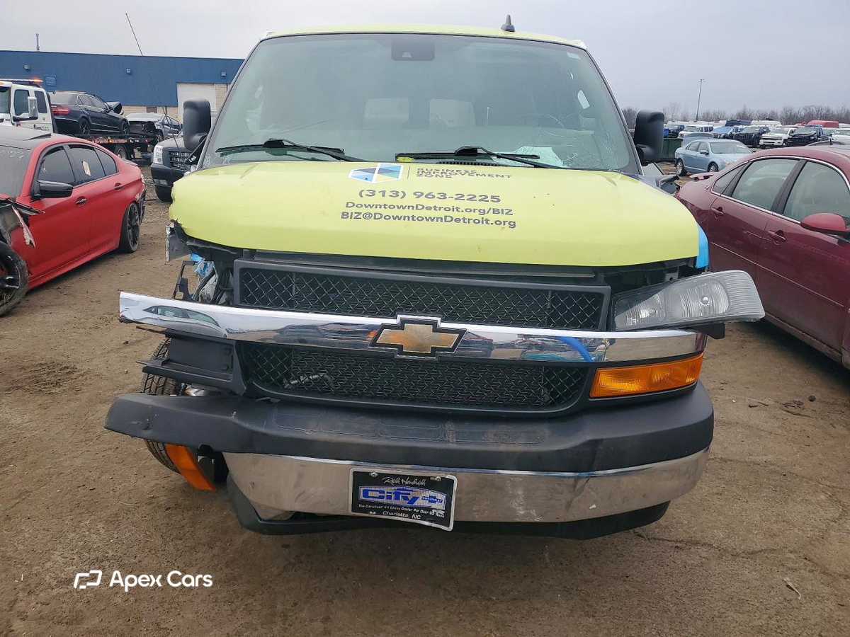 Chevrolet Express 2021