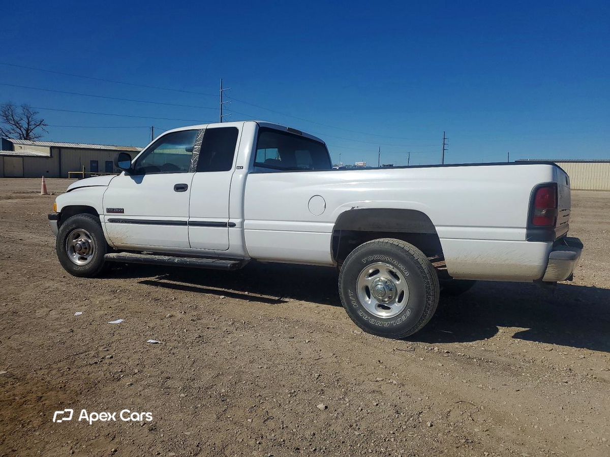 Dodge RAM 2000