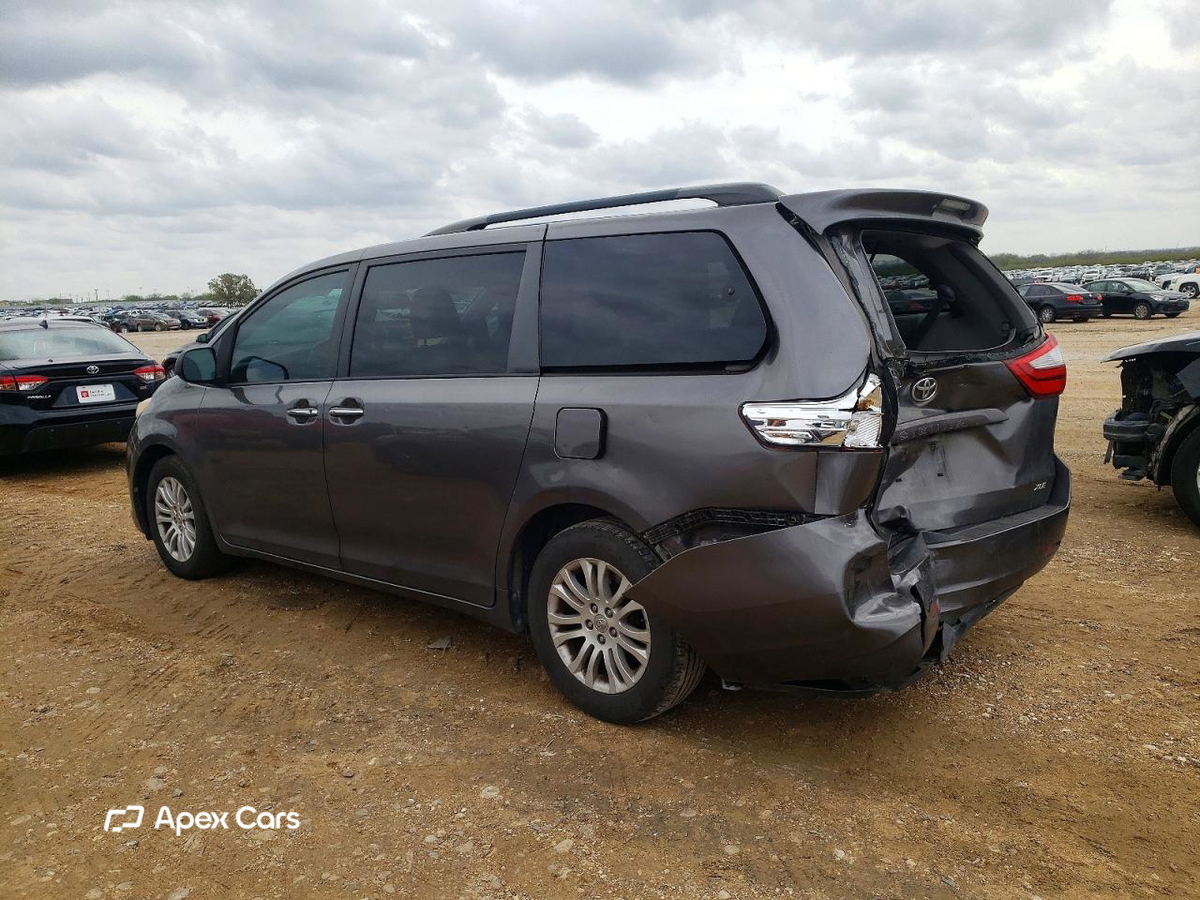Toyota Sienna 2017