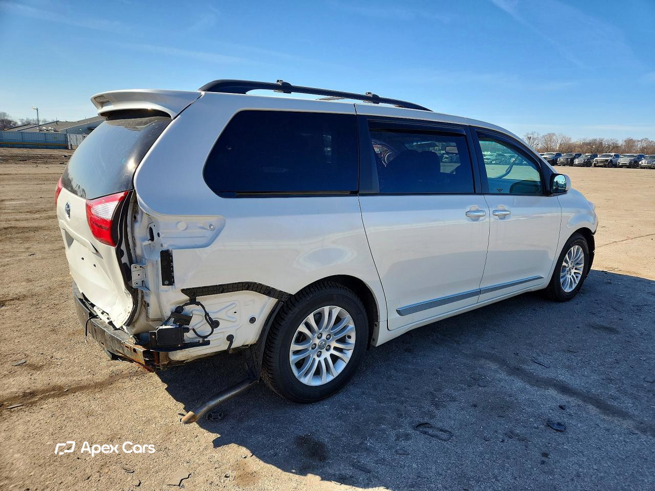 Toyota Sienna 2016