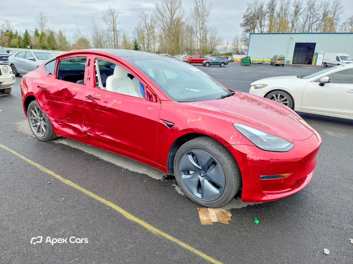 Tesla Model 3 2022
