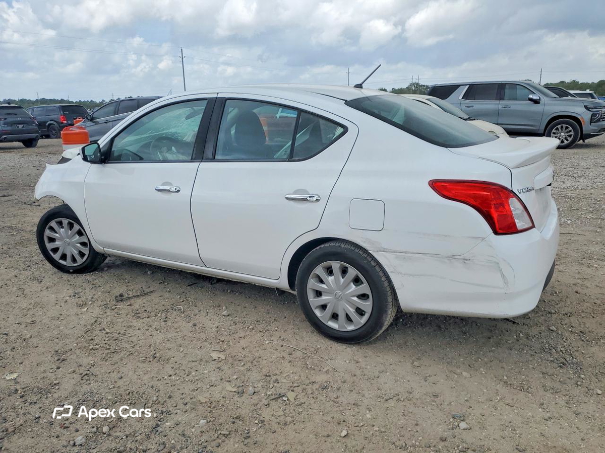 Nissan Versa 2017