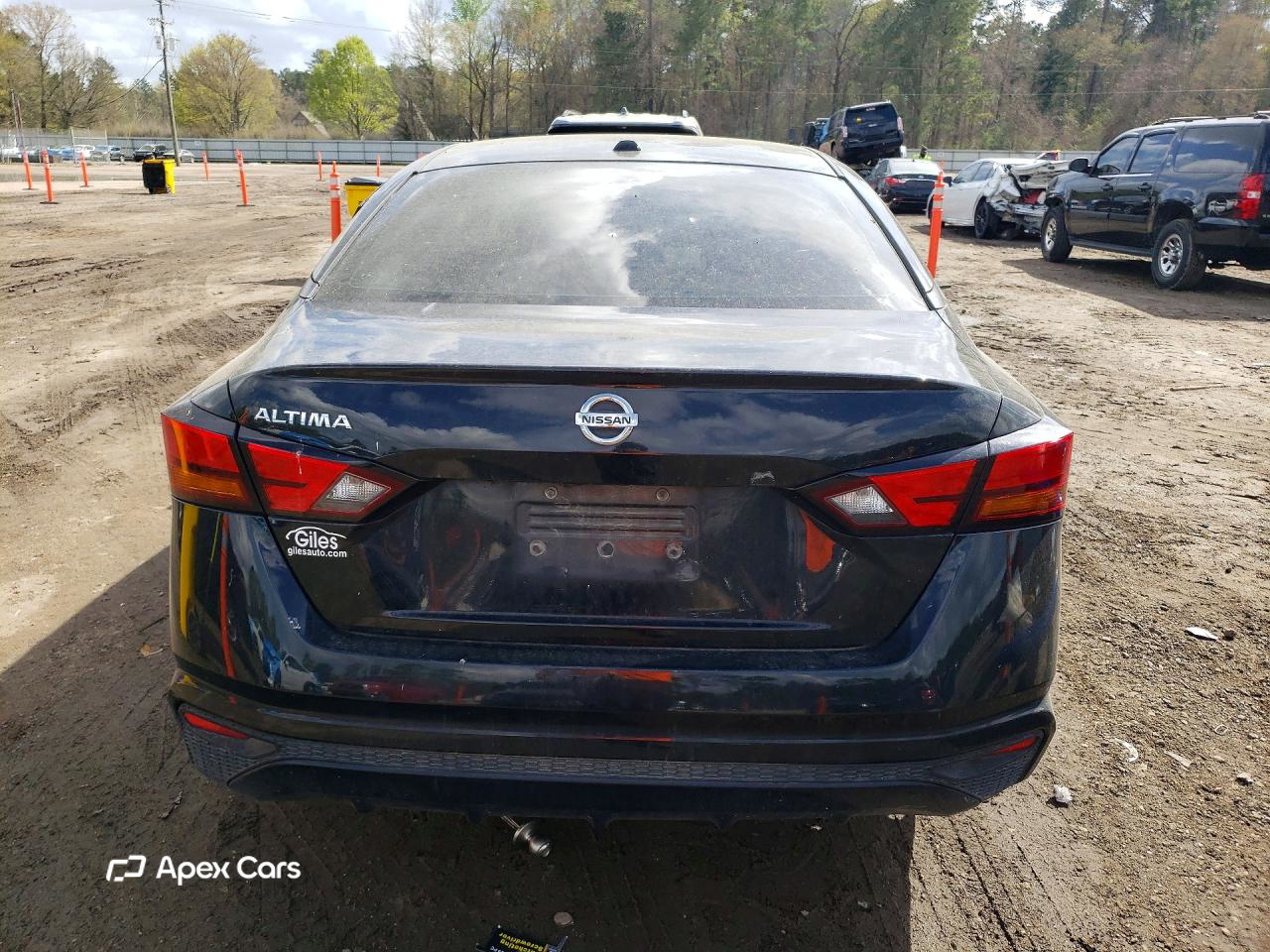 Nissan Altima 2020