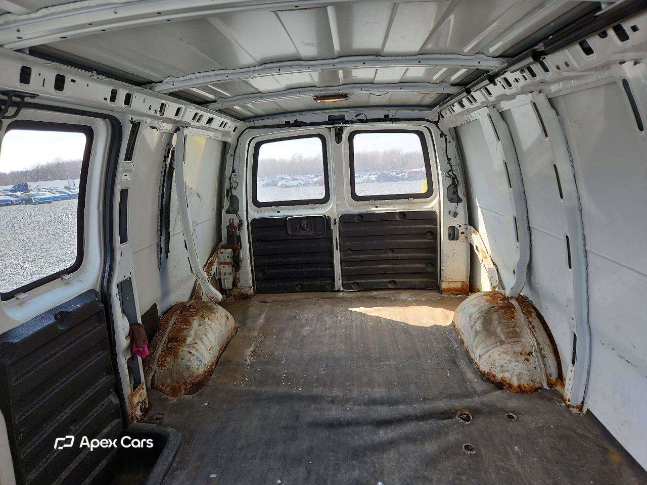 Chevrolet Express 2011