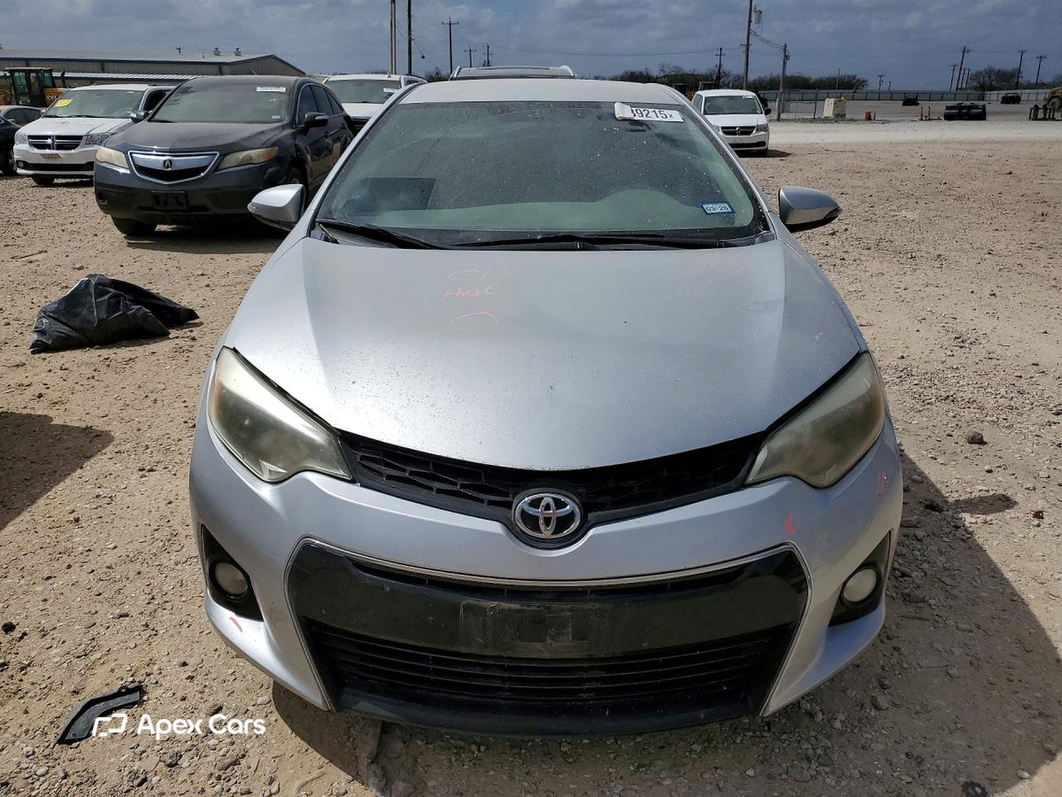 Toyota Corolla 2015