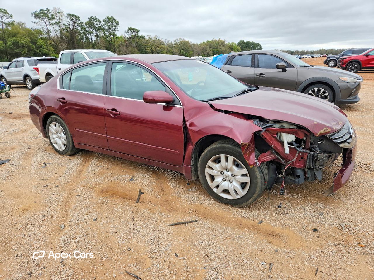 Nissan Altima 2012