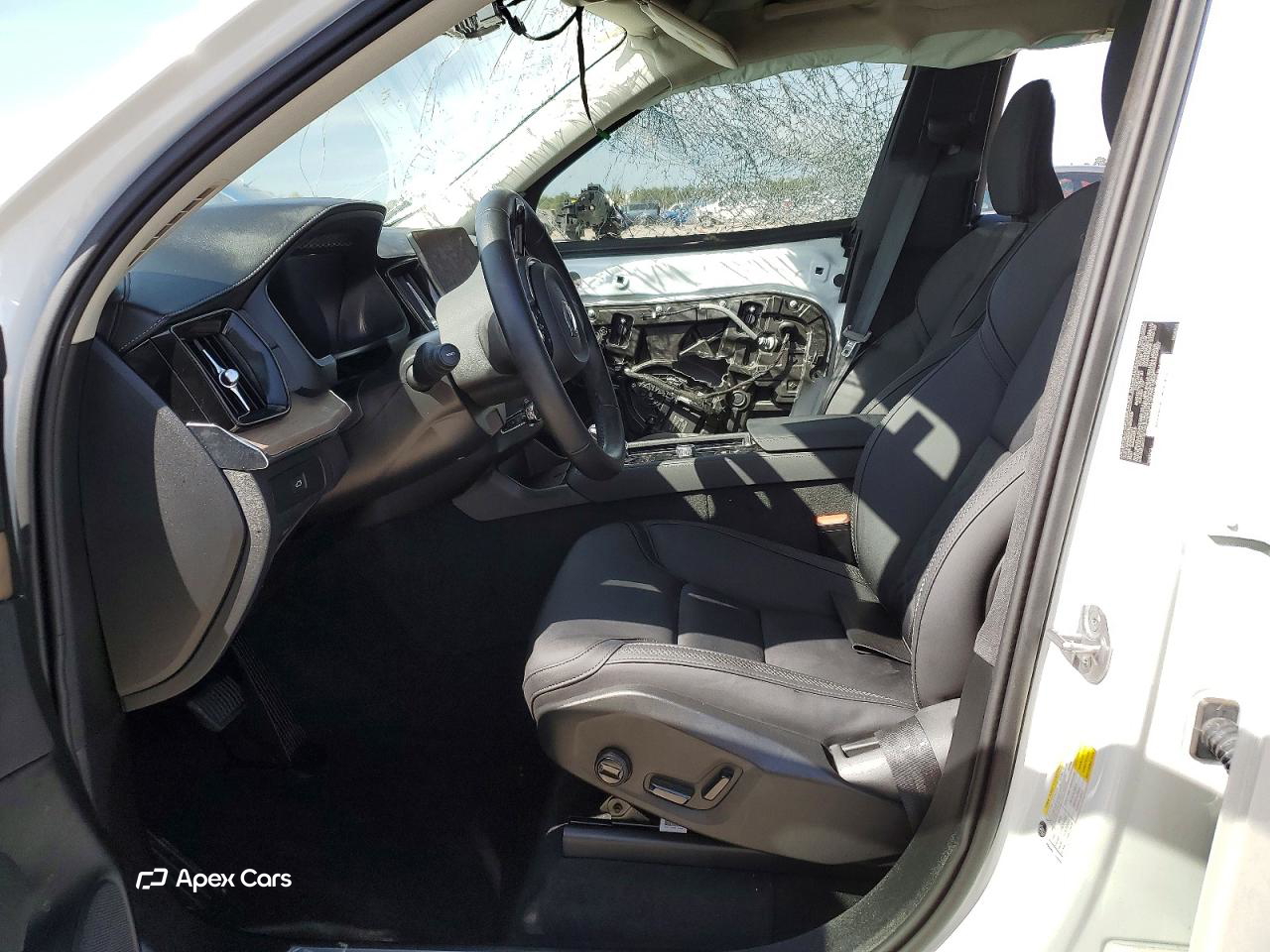 Volvo XC90 2025
