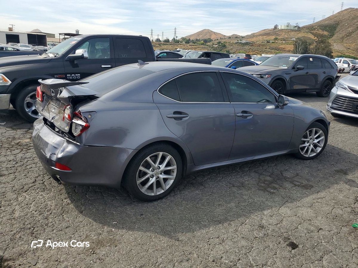 Lexus IS 2012