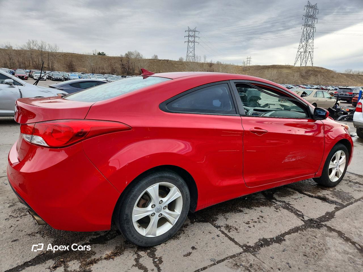Hyundai Elantra 2013