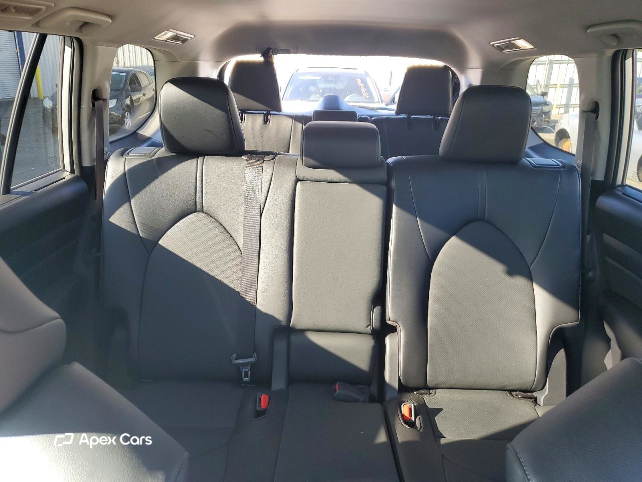 Toyota Highlander 2025