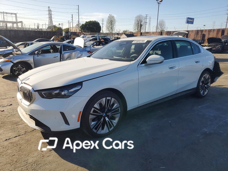2026 BMW i5 - Image 1 of 5