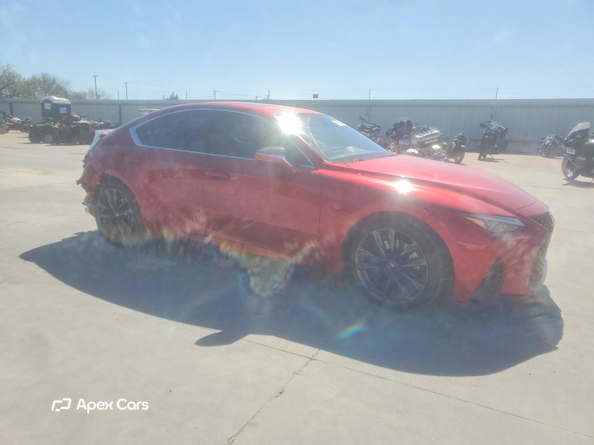 Lexus IS 2025