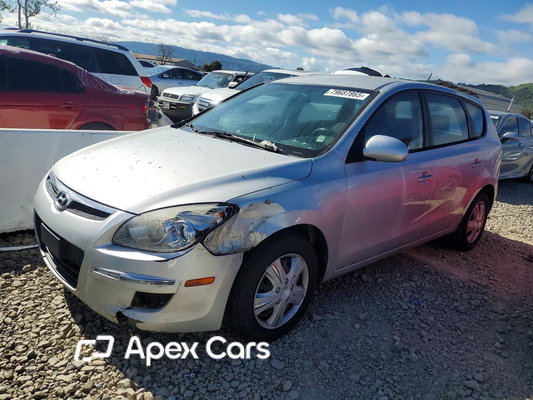Hyundai Elantra 2011 - Image 1 of 12
