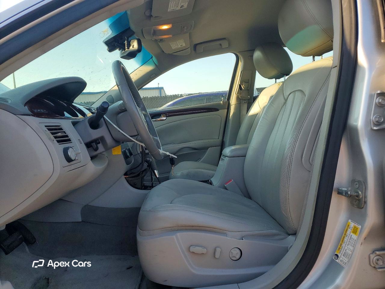 Buick Lucerne 2010