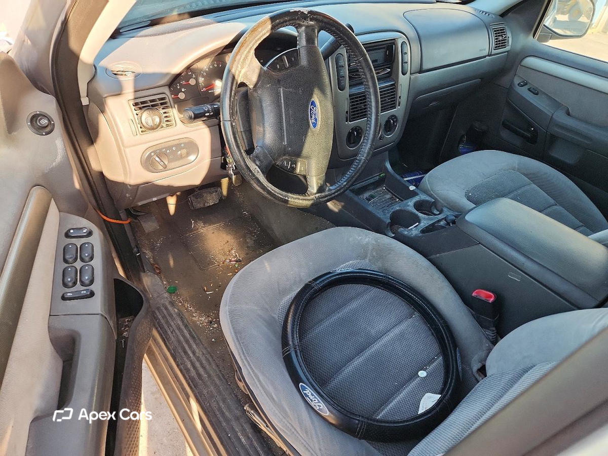 Ford Explorer 2004