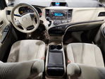 Toyota Sienna 2011