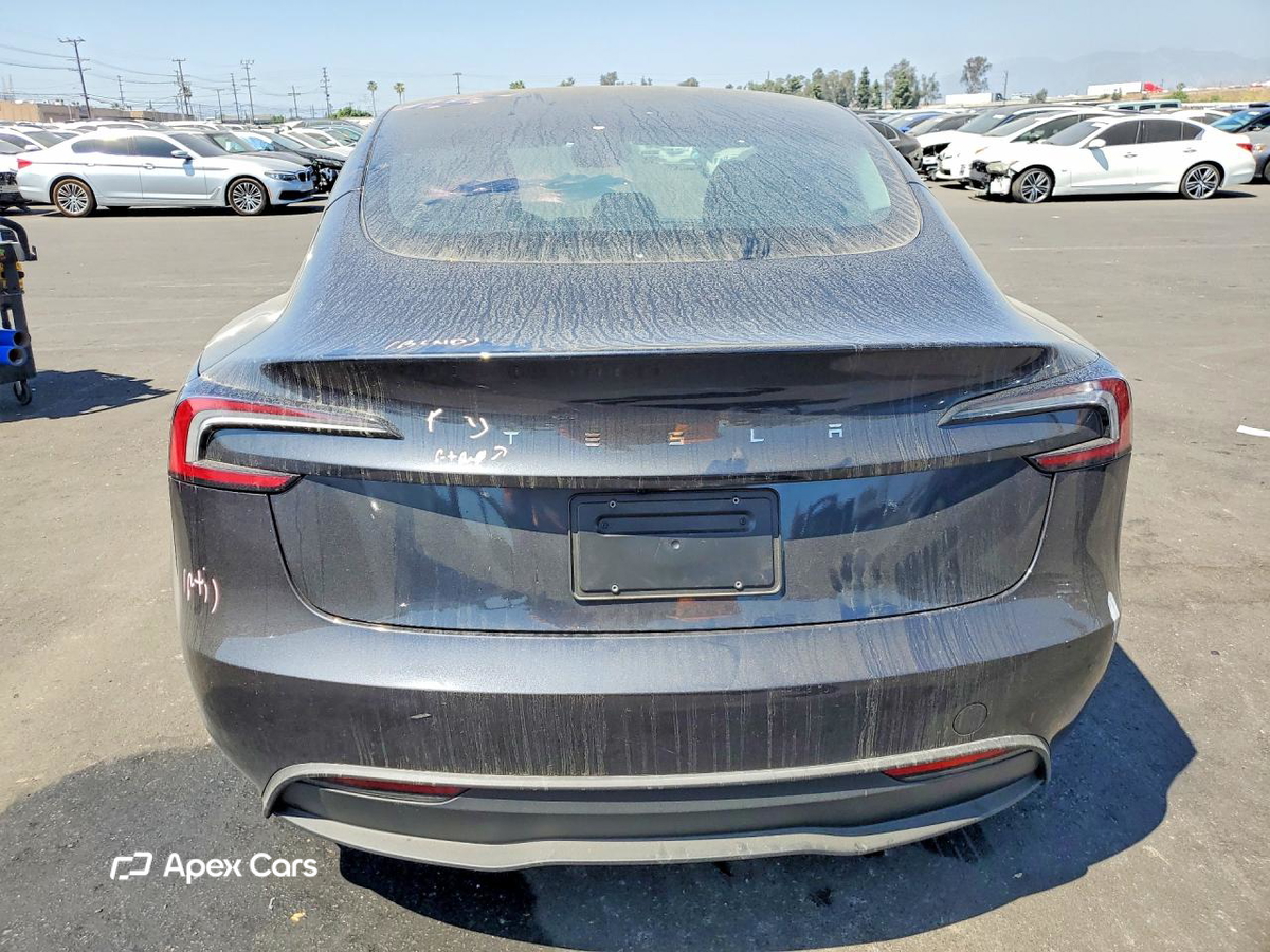 Tesla Model 3 2025