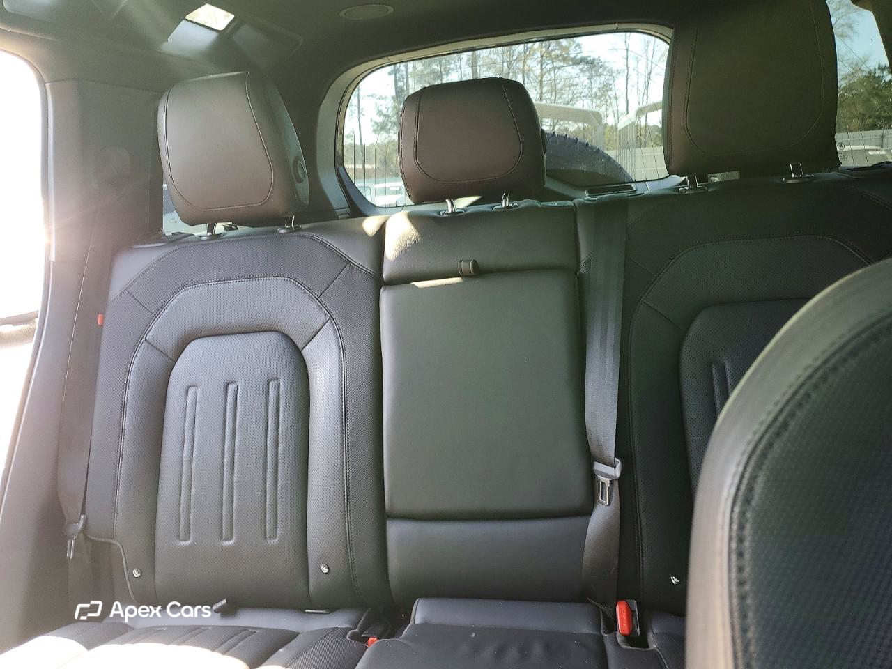 Land Rover Defender 2021