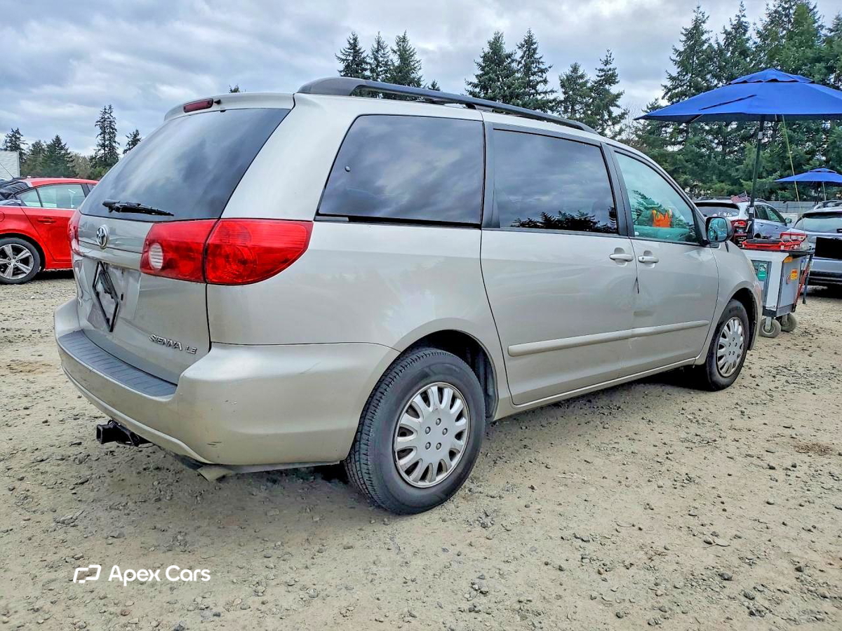 Toyota Sienna 2010