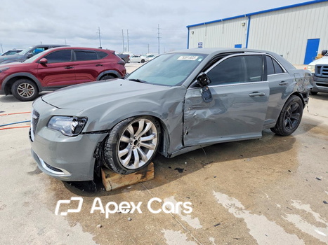 Chrysler 300 2019 - Image 1 of 13