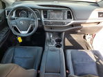 Toyota Highlander 2019