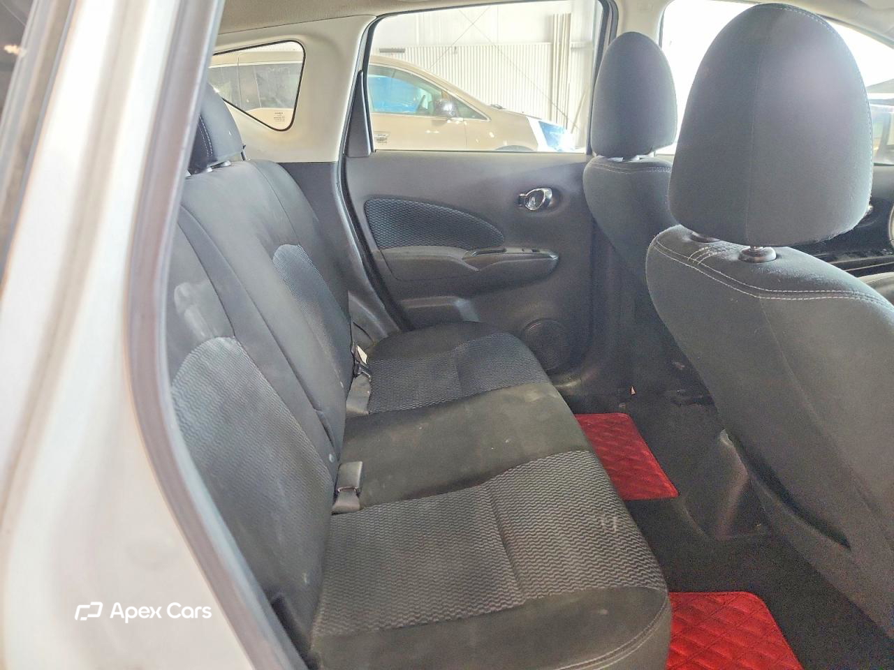 Nissan Versa 2016