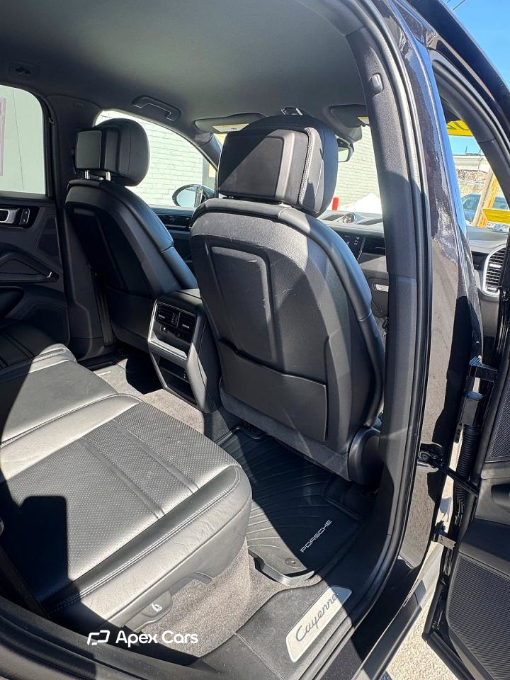 Porsche Cayenne 2022