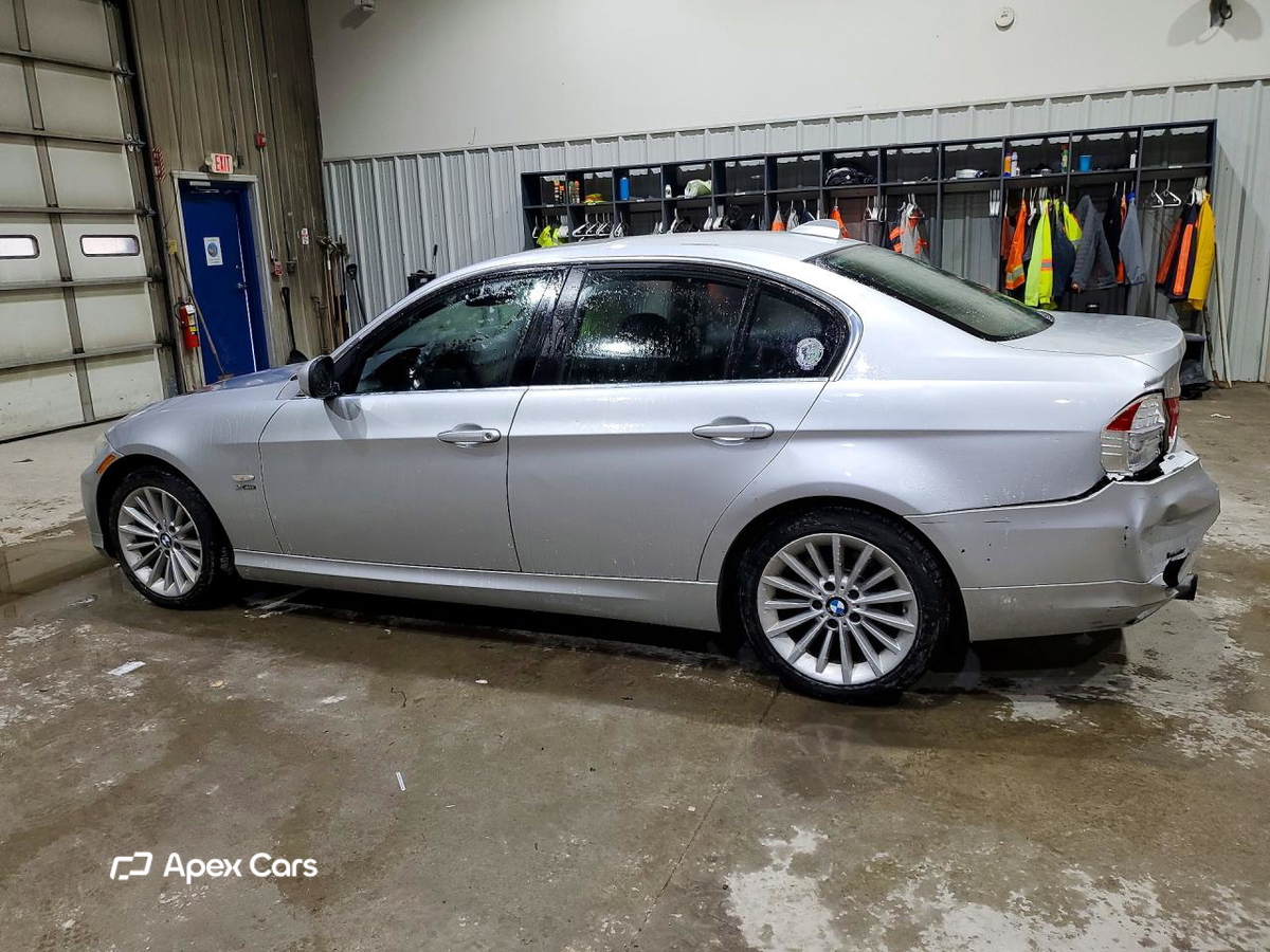 BMW Series 3 2011