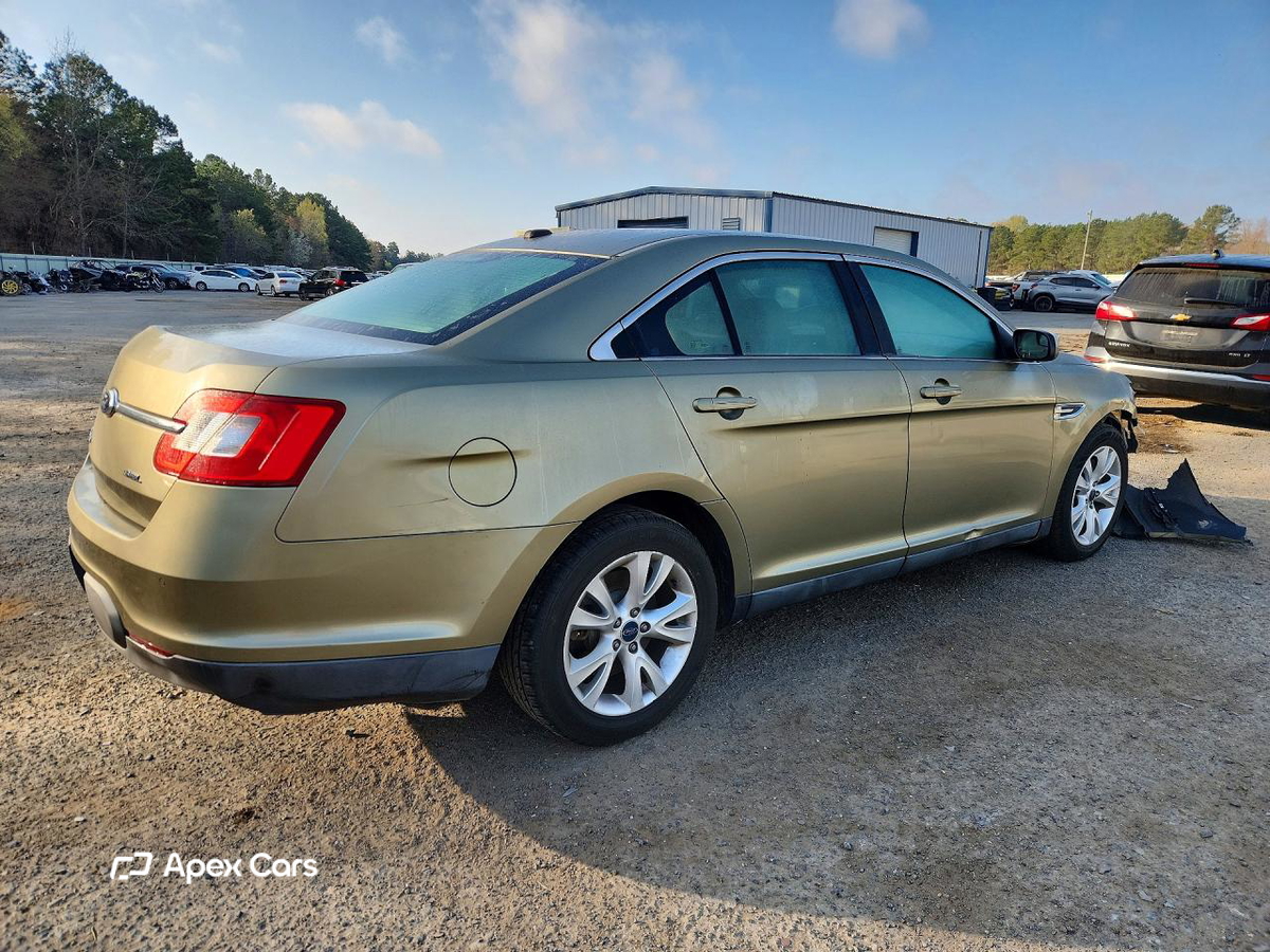 Ford Taurus 2012